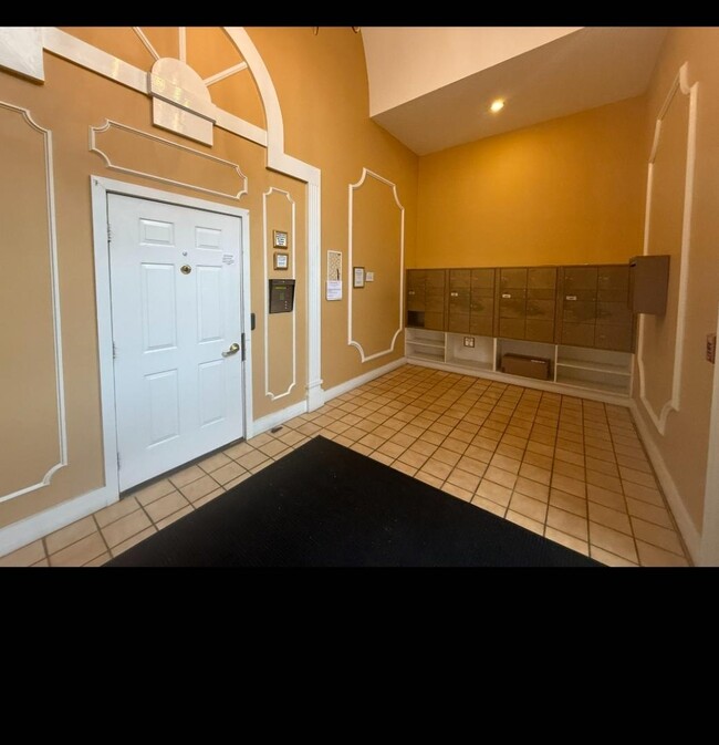 312 Clayton Xing Dr