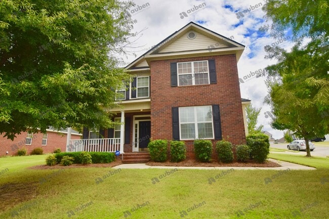 Building Photo - $1,950 - 4 bed/2.5 house for rent in Evans, with fenced back yard!