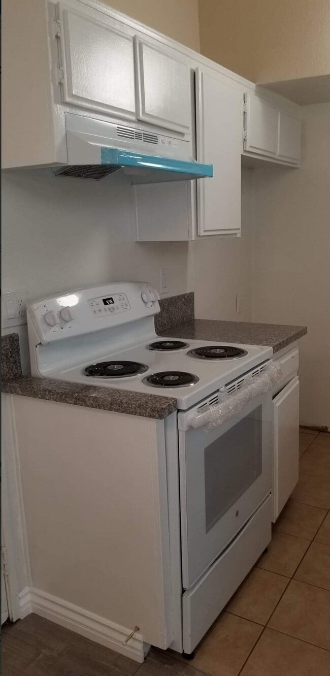 Photo - Sherman Grove Apartments