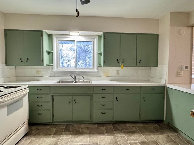 Photo - Charming 2-Bedroom Country Home with Garage Near Eau Claire