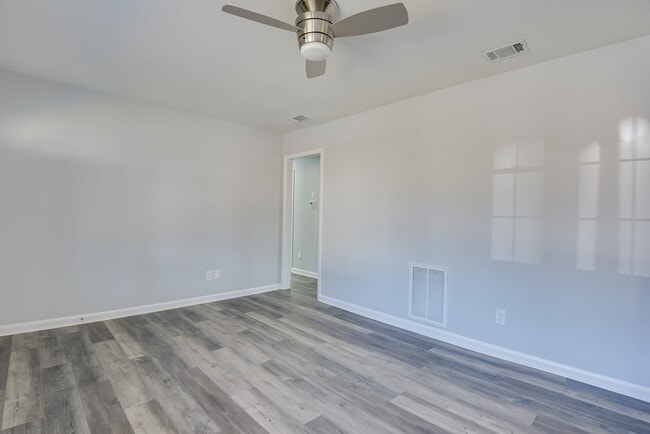 Photo - 1709 Forest Creek Ct