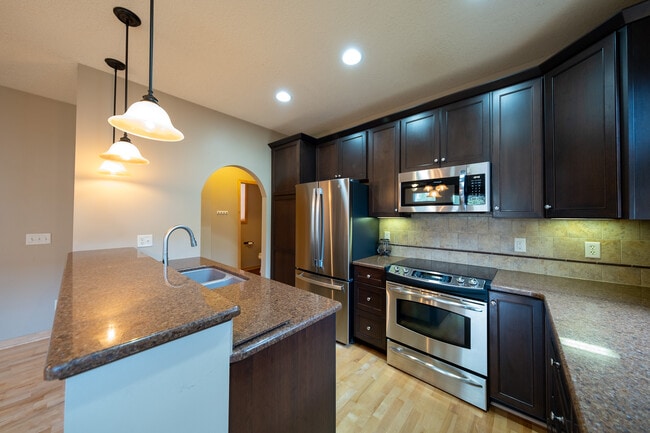Photo - 852 W Berwood Ave