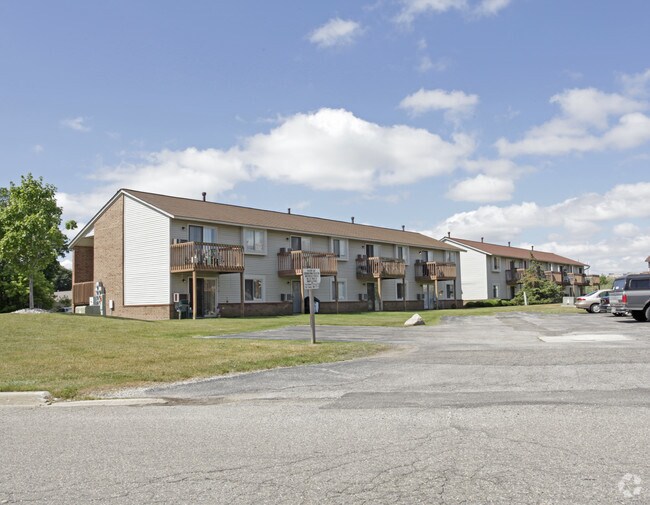 Meadow Lane Apartments For Rent in Roseville, MI