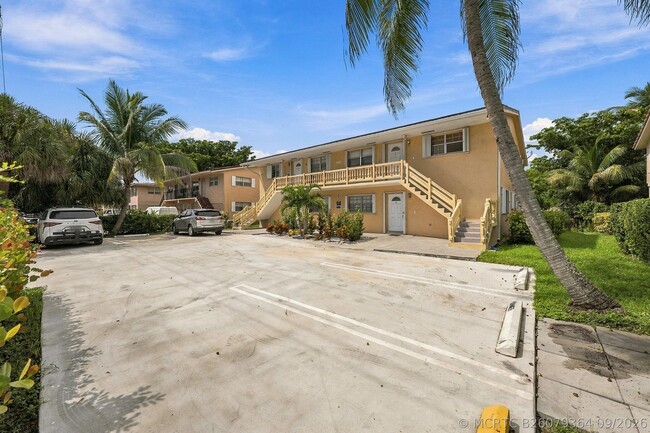 4106 Riverside Dr Unit 1-4