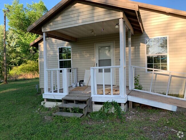 Building Photo - Daisy Ln Rental