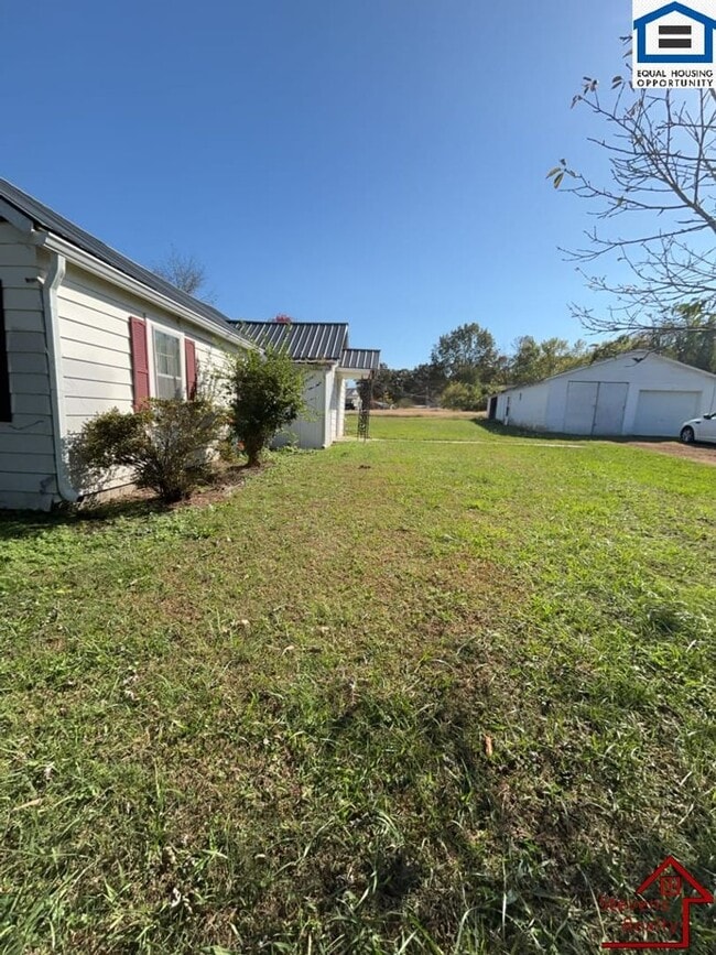 Photo - 312 Higginbotham Rd