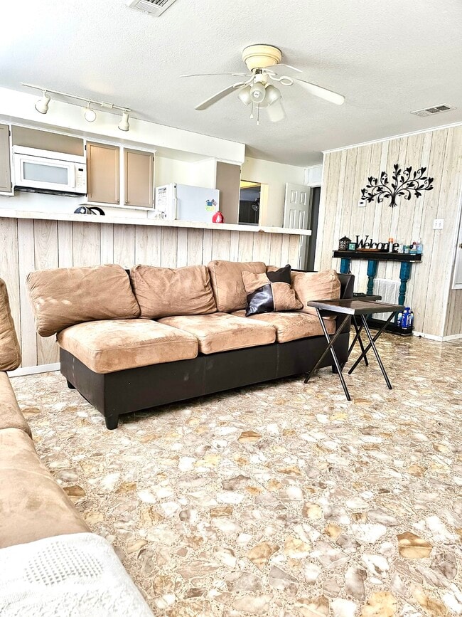 Photo - 2104 Galveston Ave