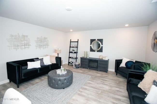 Photo - 178 Goodall Woods Dr