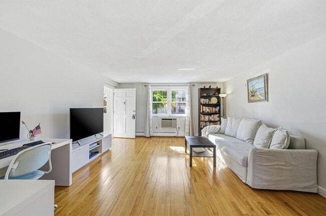 Photo - 119 Emerson Gardens Rd Unit 119