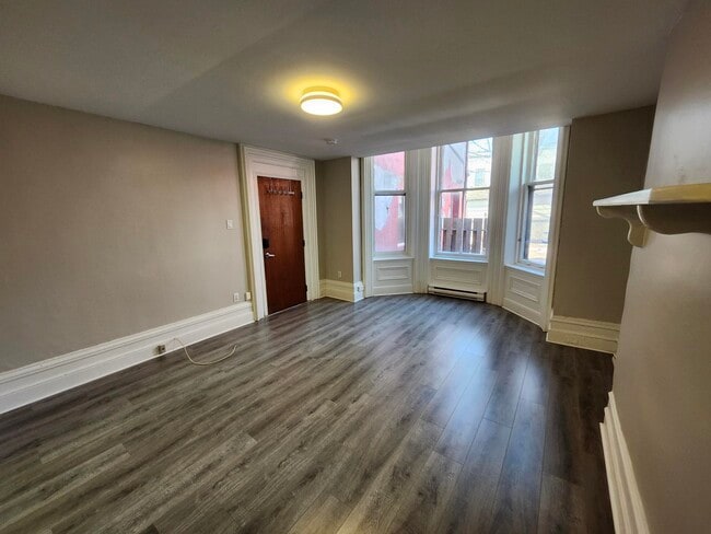 Building Photo - 96 Wentworth St Unit 96-3