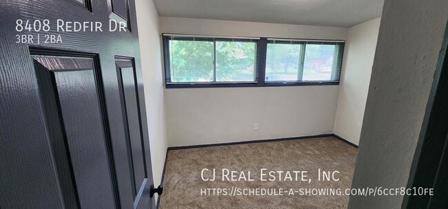 Photo - 8408 Redfir Dr