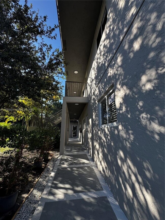 Photo - 1460 SW 24th Ct Unit 1