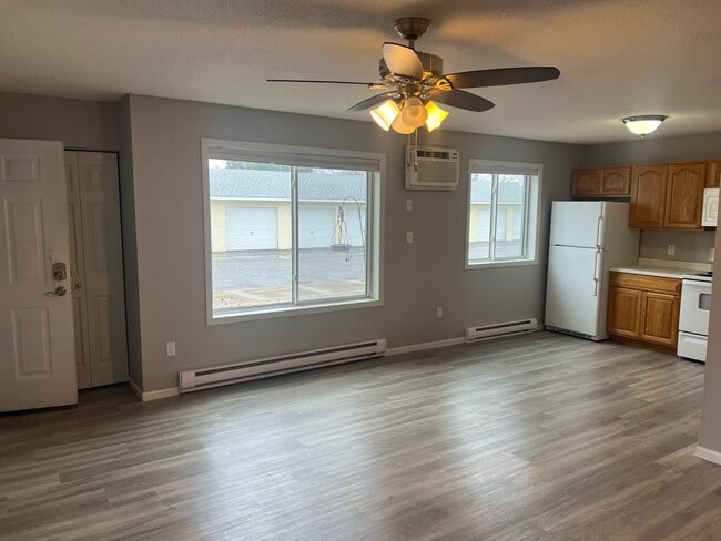 Photo - 615 11th Street Southwest