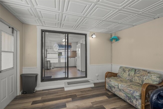 Photo - 303 Marlette Dr