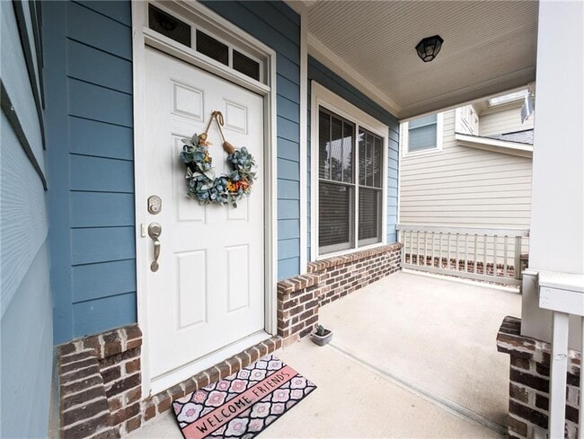 Photo - 548 Suwanee Green Blvd