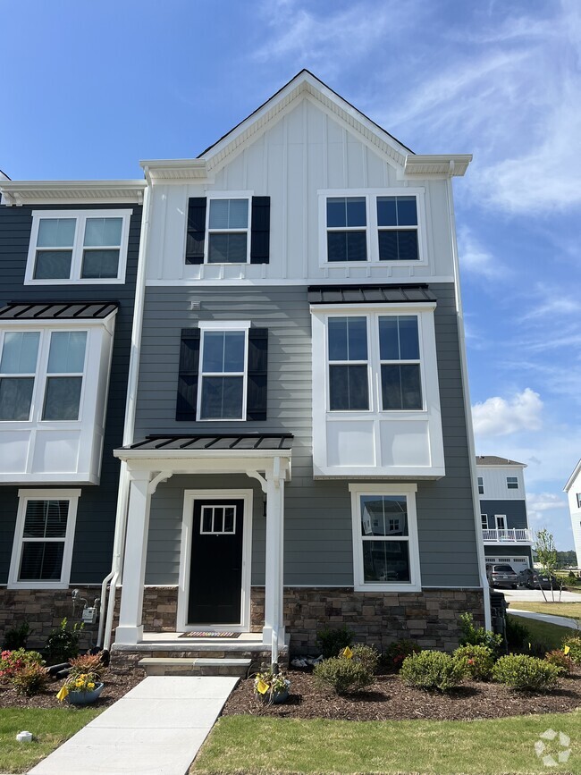 Building Photo - 201 Oconnor St Rental
