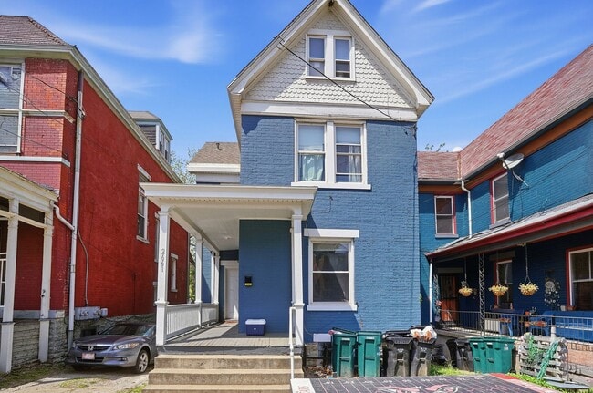 Building Photo - 2661 Bellevue Ave