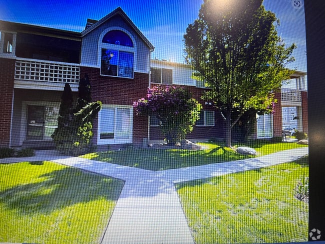 Building Photo - 1320 W 6690 S Rental