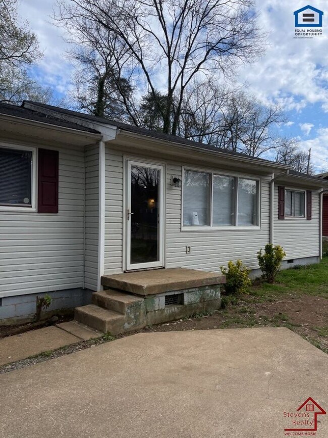 Photo - 1720 Cambridge Dr