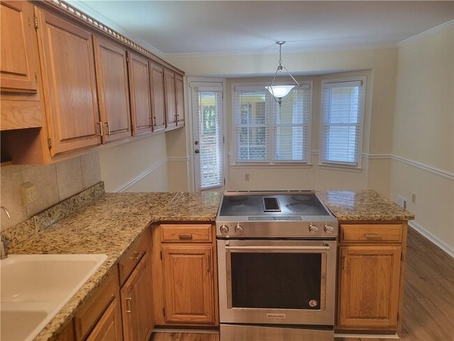 Photo - 1373 Camden Walk