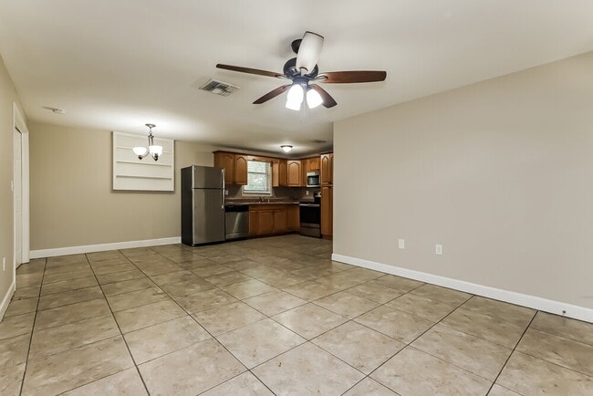 Photo - 1926 John Arthur Way