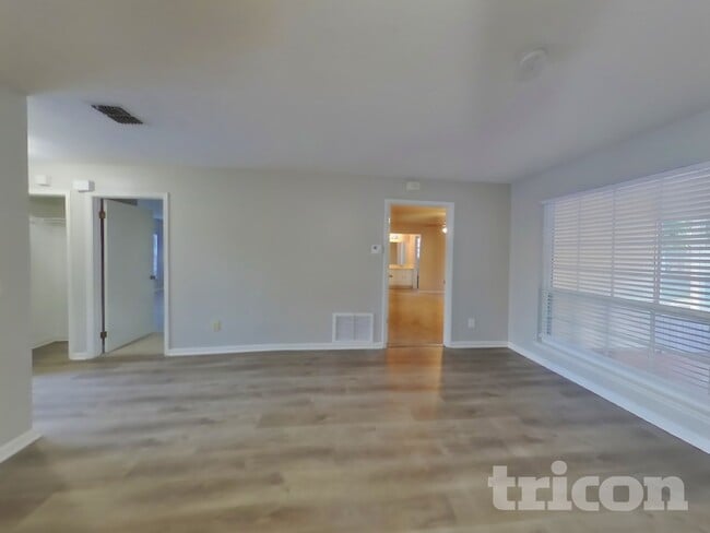 Photo - 1064 Lana Court