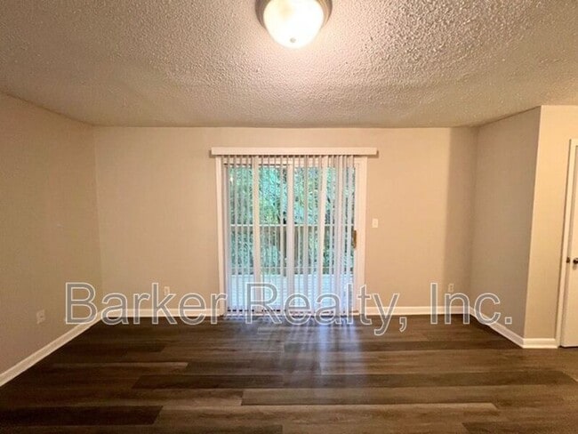 Photo - 203 E Ransom St