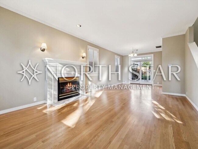 Photo - Perfect Old Town Lake Oswego Bungalow