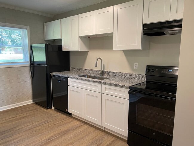 Photo - Updated Two Bedroom Apartment in Lincolnton