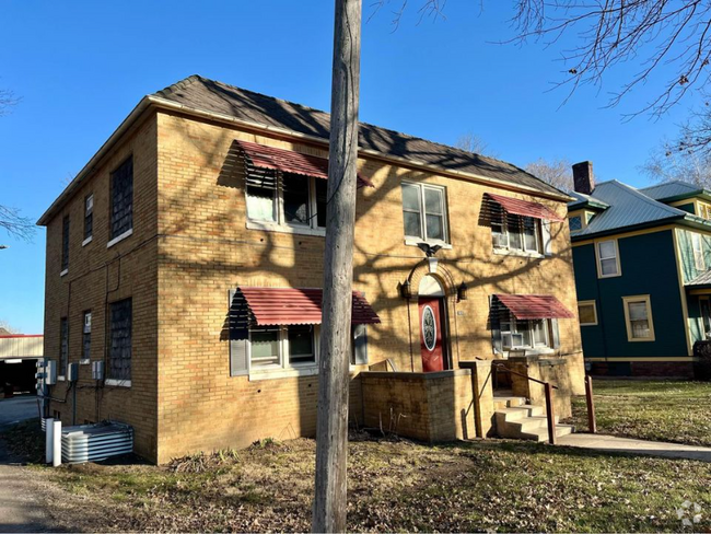 Building Photo - 1410 7th St Unit 1 Rental