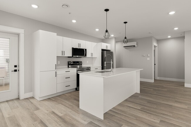 Photo - 1032 Cleveland Av