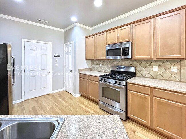 Photo - 2221 Nottley Dr