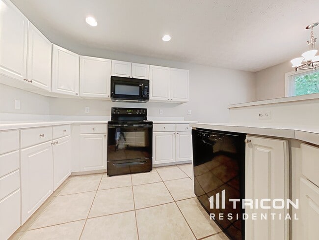 Photo - 2440 Lunetta Ln