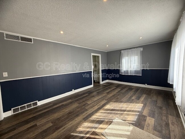 Photo - 1202 Cleveland St