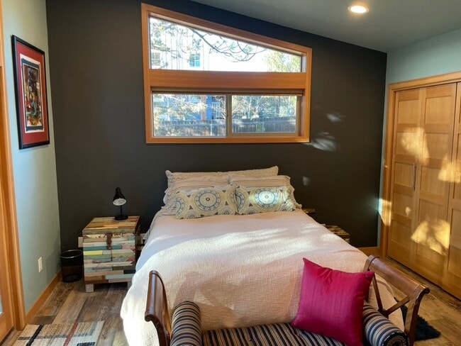 Photo - 2468 NW Marken St