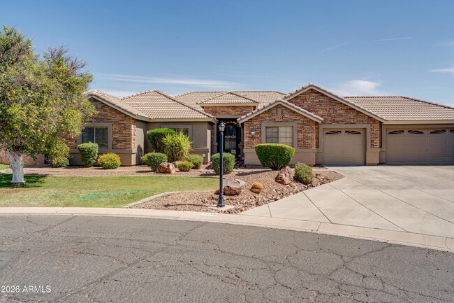 Photo - 4335 E Fox Cir