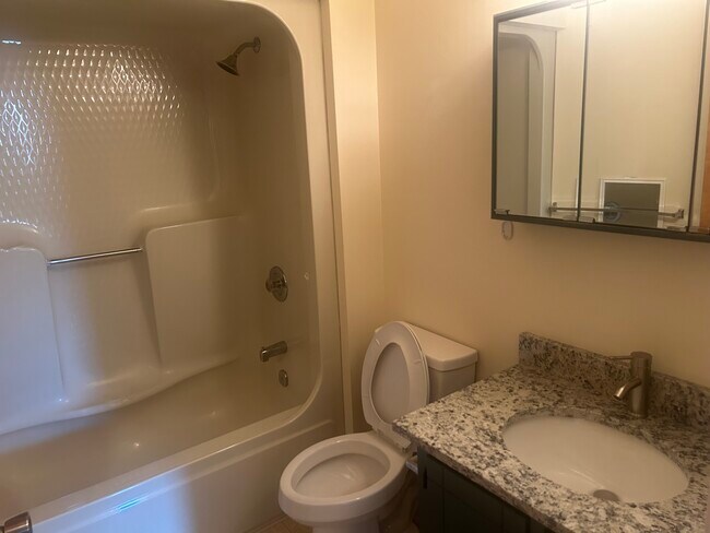 Photo - 21-23 Rosemont Ct