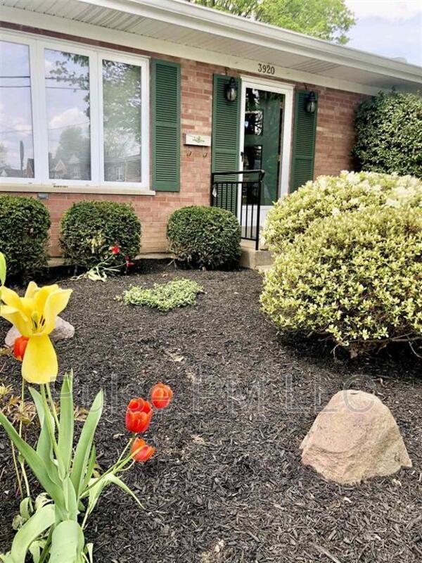 Photo - 3920 Lloyd Ave