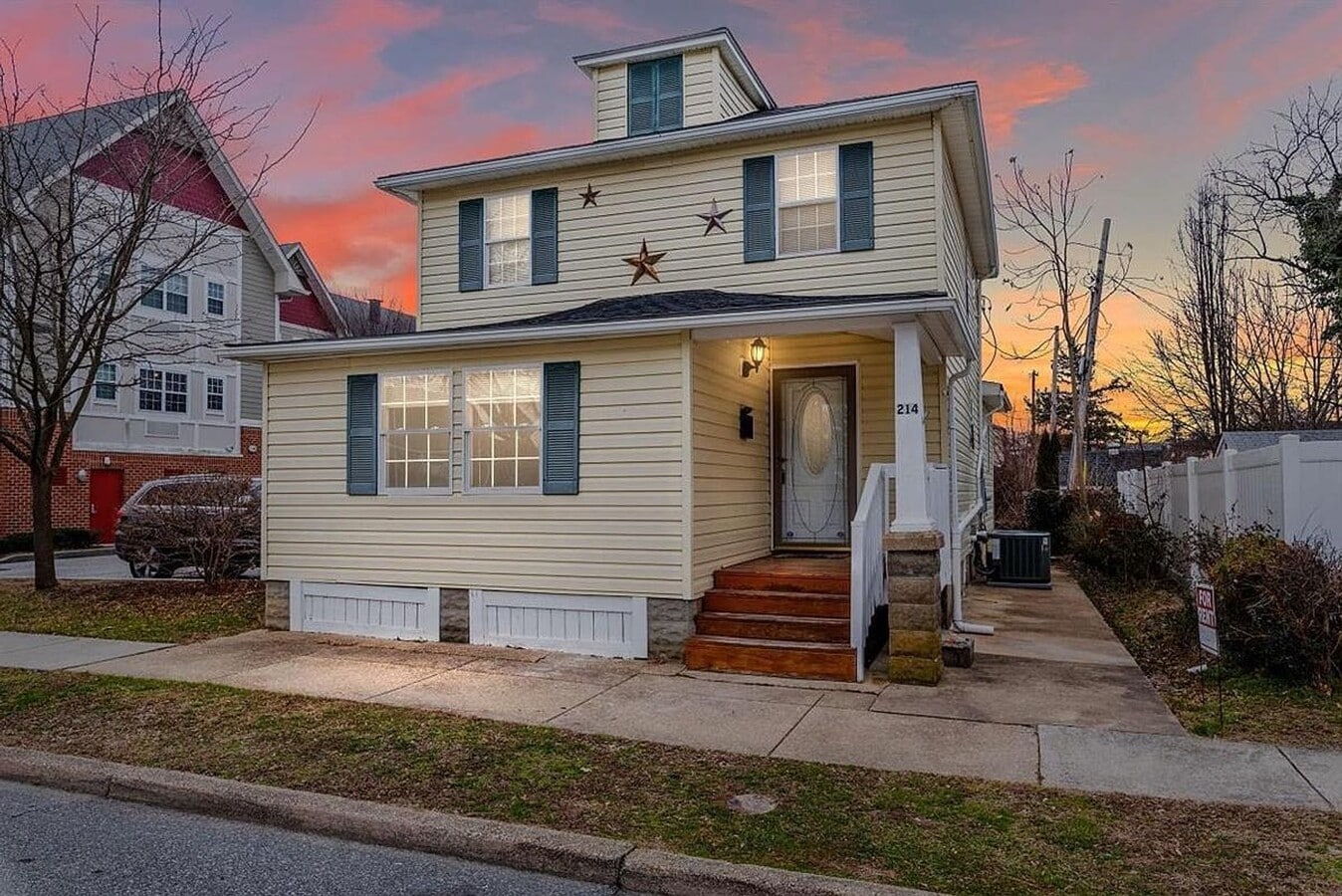 Spacious 3 Bedroom, 2 Bathroom Single Fami... - Spacious 3 Bedroom, 2 Bathroom Single Fami... House