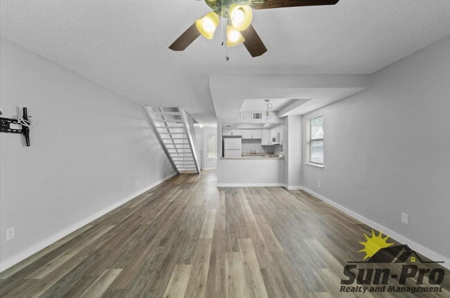 Photo - 3960 Oak Trail Run