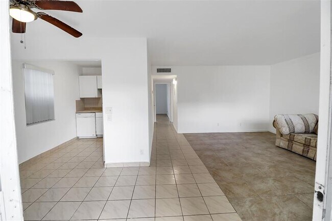 Photo - 580 Normandy Ln Unit 580
