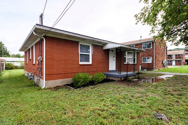 Photo - 4801 Oak Park Dr