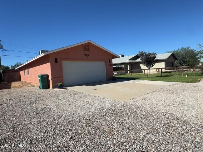Photo - 10238 S Honeysuckle Dr