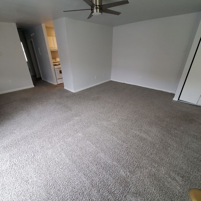 Building Photo - Two Bedroom Apartment Available At Barracks West