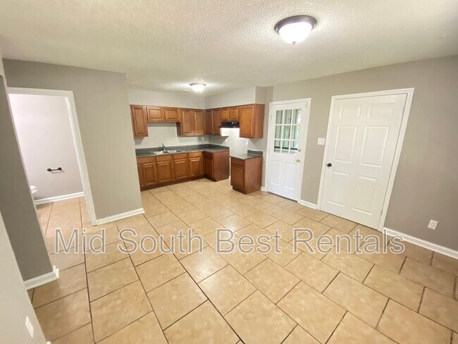 Photo - 3753 Firethorne Dr