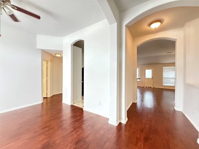 Building Photo - 21331 Riverside Ridge Ln Rental