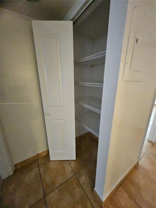 Photo - 11570 NW 42nd St