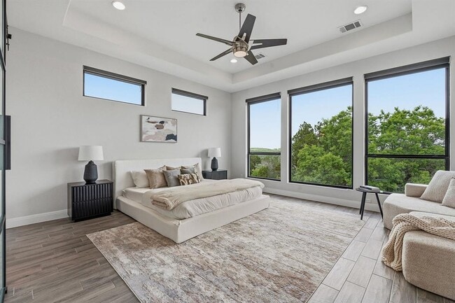 2414 Sunset Vista Cir