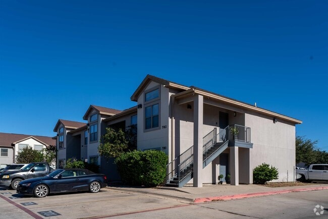 Building Photo - 7607 King Arthurs Ct Unit 701 Rental