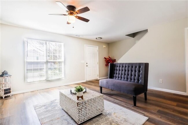 Photo - 5823 Strathmoor Manor Cir